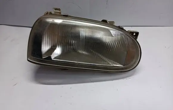 Volkswagen Golf III Headlight/headlamp 18474R PPT40