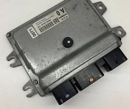 Nissan Qashqai Engine control unit/module MEC93-390