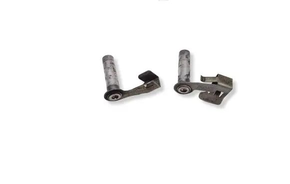 BMW 1 E82 E88 Gear shift cable bracket 7529078