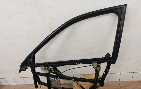 Audi A4 S4 B5 8D Front window lifting mechanism without motor 8D0837753