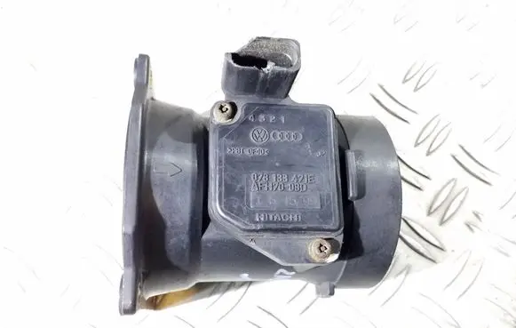 Audi A6 S6 C5 4B Mass air flow meter 078133471E AFH7008D