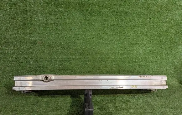 Ford Focus Rear bumper support beam 