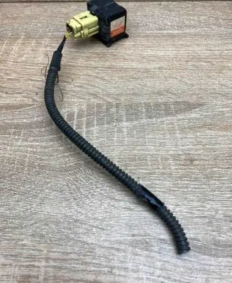 Toyota Prius (XW20) Airbag deployment crash/impact sensor G484547020 1876005720 WithPlug