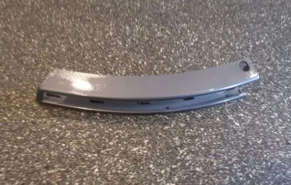 Volkswagen PASSAT B6 Front bumper lower grill 3C0807717
