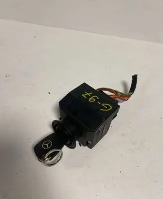 Mercedes-Benz C W203 Ignition lock 2095450508 33002403 33002404
