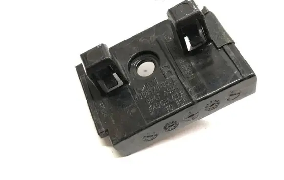 Tesla Model 3 Front bumper mounting bracket 113537800C