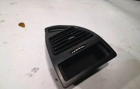 Dashboard side air vent grill/cover trim