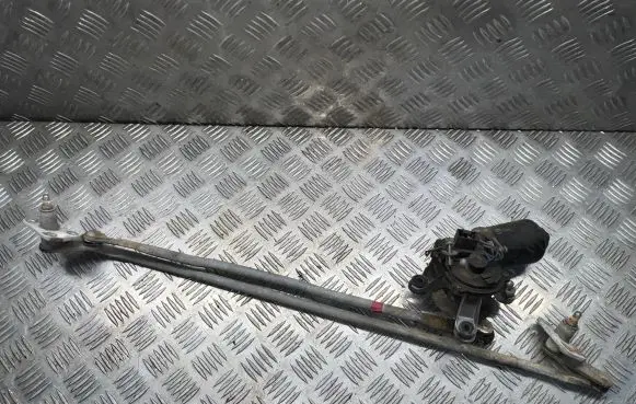 Mitsubishi Pajero Wiper motor
