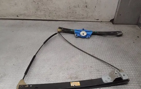 Audi A4 S4 B7 8E 8H Front window lifting mechanism without motor 