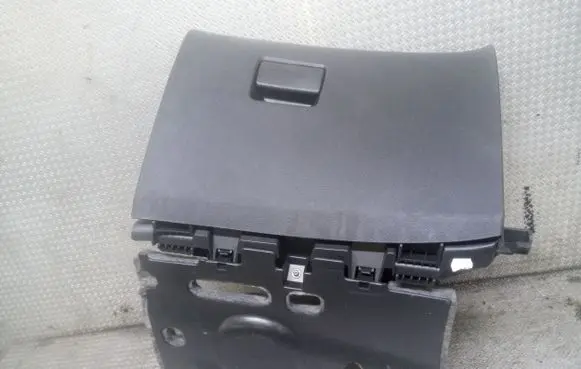 Glove box set