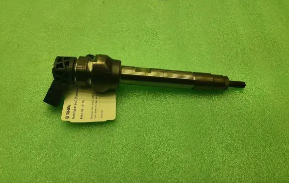BMW 2 F45 Fuel injector 0445110613 8514146