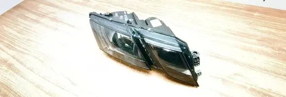 Skoda Octavia Mk3 (5E) Headlight/headlamp 5E1941016 030110420200