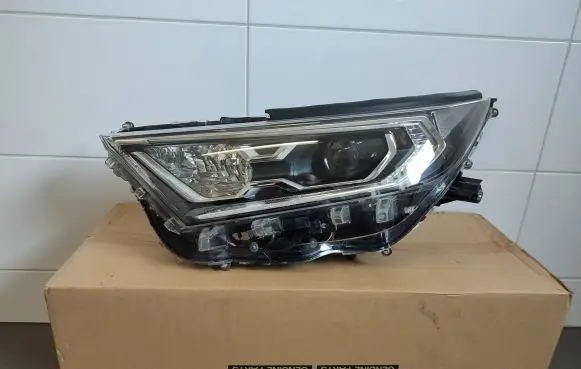 Toyota RAV 4 (XA50) Headlight/headlamp W4043
