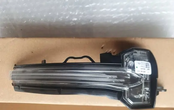 Mercedes-Benz CLA C118 X118 Mirror indicator light A0999061802