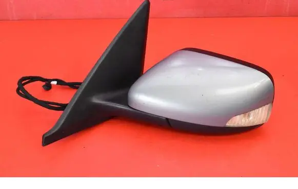 Volvo V50 Front door electric wing mirror 015850