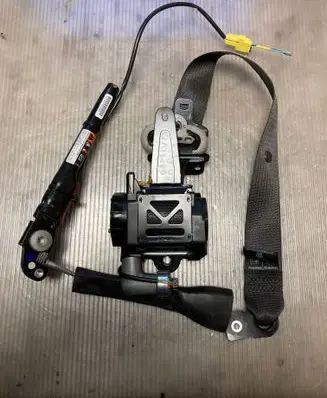 Chevrolet Captiva Front seatbelt A5002S 95358491