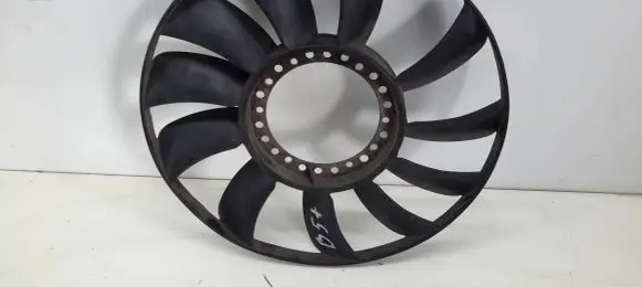 Volkswagen PASSAT B5.5 Fan impeller 058121301B
