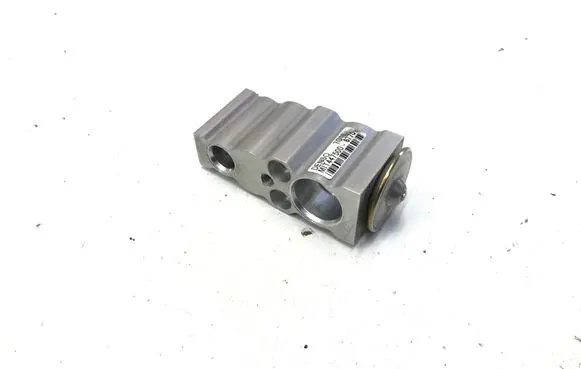 Air conditioning (A/C) expansion valve