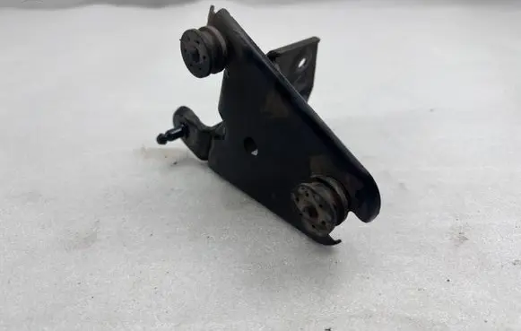 Volkswagen Tiguan ABS pump bracket 5Q2614235