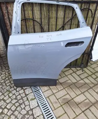 Volkswagen ID.5 Rear door