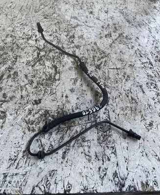 Volkswagen Touran II Brake booster pipe/hose 