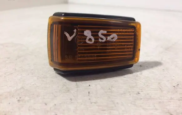 Volvo 850 Front fender indicator light 6R0142631
