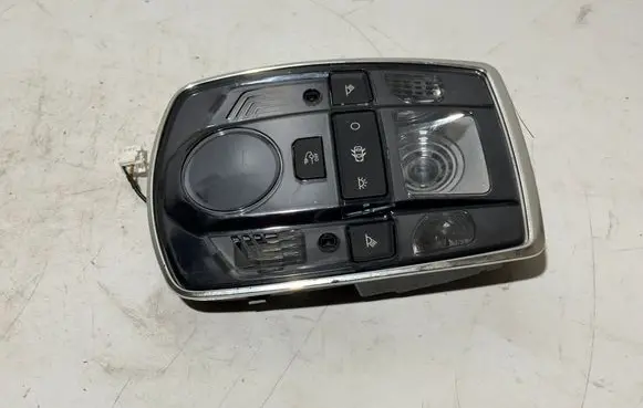 Peugeot 508 Front seat light