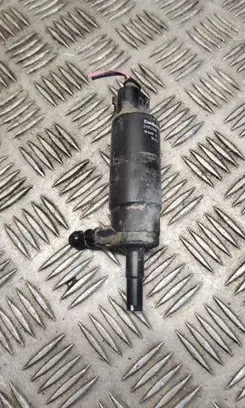 Hyundai Santa Fe Windscreen/windshield washer pump 3192996