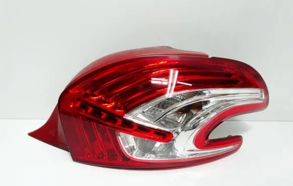 Peugeot 208 I Rear/tail lights 9672628380 1124