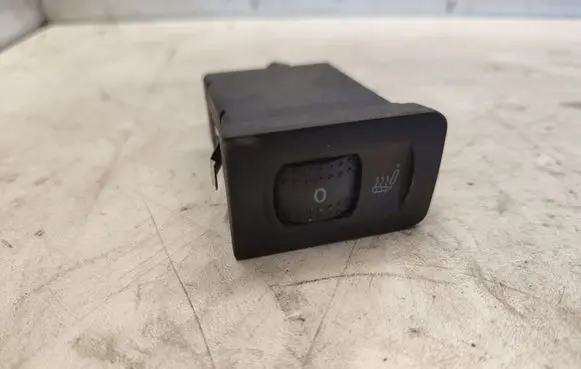 Volkswagen Golf IV Seat heating switch 1J0963564B