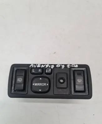 Toyota Avensis T250 Wing mirror switch 777669
