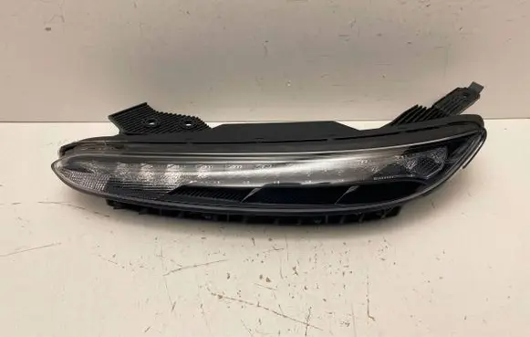 Hyundai Kona I Headlight/headlamp 92207J9500 D50L J9500