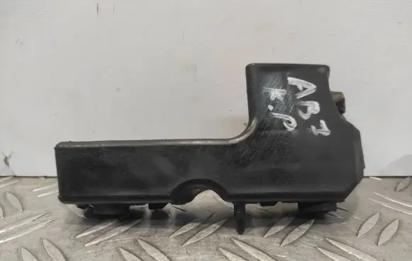 Audi A4 S4 B7 8E 8H Front bumper mounting bracket 8E0807283