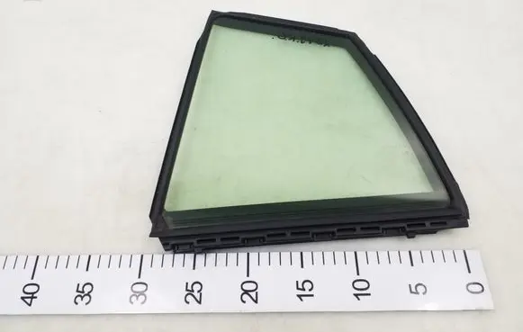 Rear vent window glass
