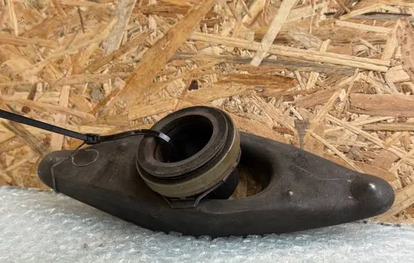 BMW 5 E39 clutch release bearing
