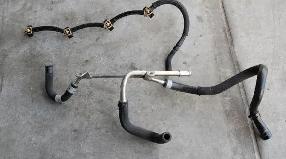 Volkswagen Golf VII Fuel return line/hose 150KM