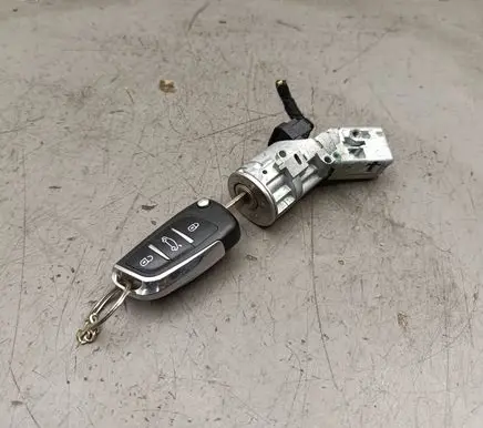 Citroen C4 I Ignition lock N0502455 N0502073 N0502072