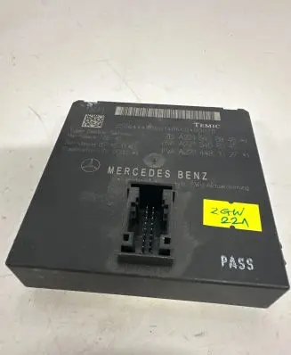 Mercedes-Benz S W221 Gateway control module A2215408845 A2215408945 A2214481027