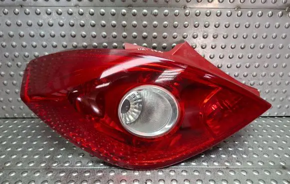 Opel Corsa D Rear/tail lights S27624132