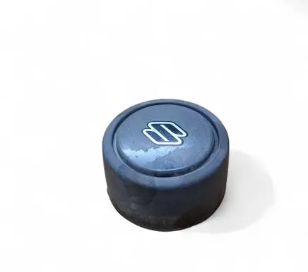 Suzuki Vitara (ET/TA) Original wheel cap 