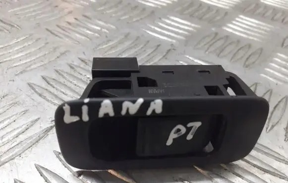 Suzuki Liana Electric window control switch 37995-75F0