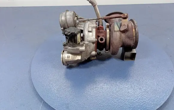 BMW X6 E71 Turbo system vacuum part 7576965