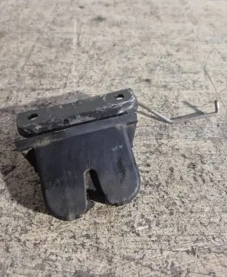 Audi A3 S3 8L Tailgate/trunk/boot lock/catch/latch 8L0827520C