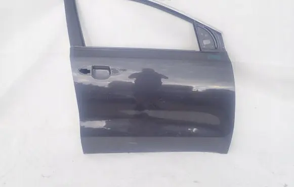 KIA Sportage Front door