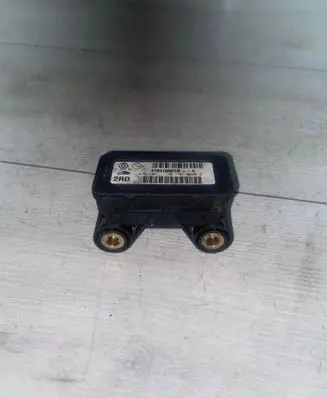 Renault Megane II ESP acceleration yaw rate sensor 479310001R 10170106463 UL111A57