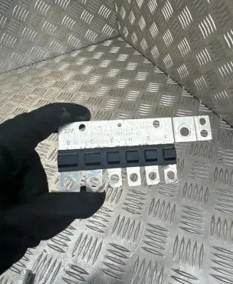 Volkswagen Caddy Fuse module 1K0937629C 017033905