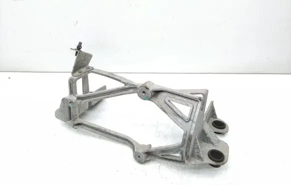 Polestar 2 A/C compressor mount bracket