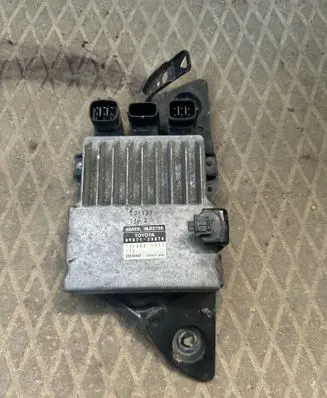 Toyota RAV 4 (XA30) Fuel injection control unit/module 8987120070 1310001371