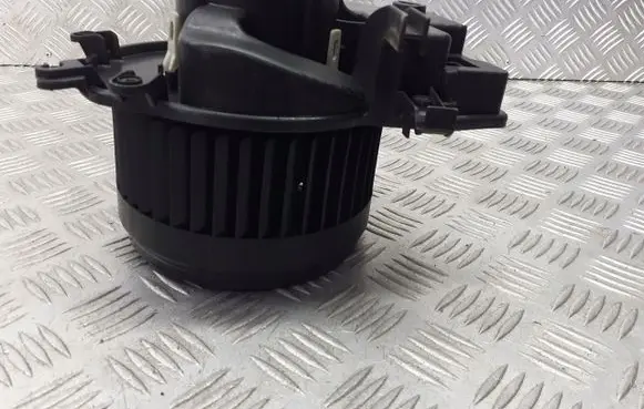 Mercedes-Benz C W203 Front door blower motor 