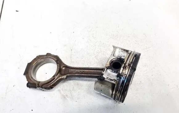 Nissan Murano Z50 Piston with connecting rod 